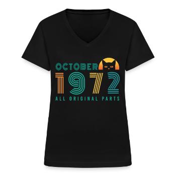Born 1972 October Gift Idea - Women's V-neck T-shirt - black - Front - Lela (165cm)