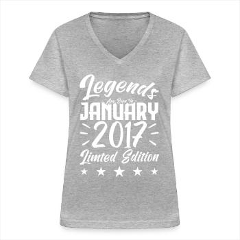 Geboren im Januar 2017. Geburtstagsgeschenk. - Frauen-T-Shirt mit V-Ausschnitt - Grau meliert - Vorne - Lela (165cm)