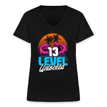 Level 13 Unlocked 13. Geburtstag Gamer 80er retro - Frauen-T-Shirt mit V-Ausschnitt - Schwarz - Vorne - Lela (165cm)