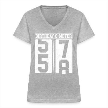 Birthday-O-Meter 58 Joyeux 58e anniversaire Célébrant - T-shirt col V Femme - gris chiné - Devant - Lela (165cm)