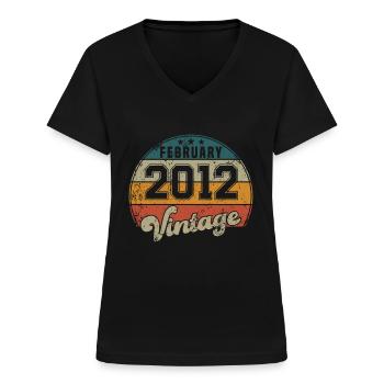 Anniversaire Vintage - Février 2012 - Idée cadeau - T-shirt col V Femme - noir - Devant - Lela (165cm)
