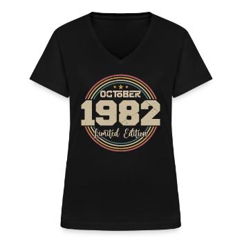 Geboren im Oktober 1982 Retro Jubiläum Oktober 1982 - Frauen-T-Shirt mit V-Ausschnitt - Schwarz - Vorne - Lela (165cm)