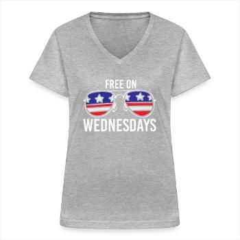 Drapeau américain Vintage Biden gratuit le mercredi - T-shirt col V Femme - gris chiné - Devant - Lela (165cm)