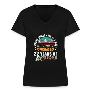 22 Anniversaire 22 Ans Homme 22 Ans Légende 22 - T-shirt col V Femme - noir - Devant - Lela (165cm)