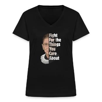 Notorious RBG Ruth Bader Ginsburg retro vintage - Frauen-T-Shirt mit V-Ausschnitt - Schwarz - Vorne - Lela (165cm)