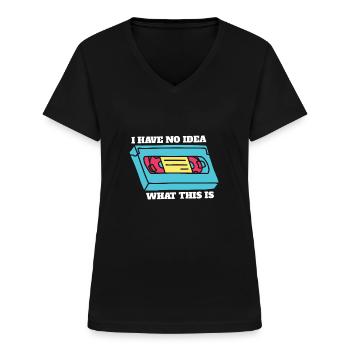 Je n’ai aucune idée de ce que c’est retour en arrière 70s 80s 90s - T-shirt col V Femme - noir - Devant - Lela (165cm)