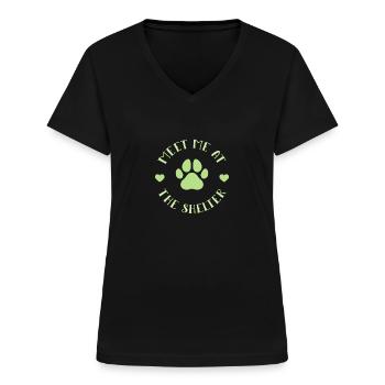 Hund Adoptiert Tierschutz - Frauen-T-Shirt mit V-Ausschnitt - Schwarz - Vorne - Lela (165cm)