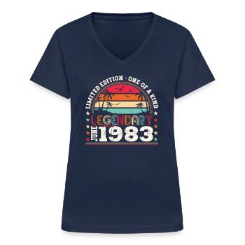 Legende Juni 1983 39. Geburtstag Geschenk Herren - Frauen-T-Shirt mit V-Ausschnitt - Navy - Vorne - Lela (165cm)