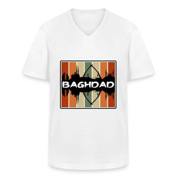 Baghdad Iraq Skyline Silhouette Travel Souvenir - Men's V-Neck T-Shirt - white - Front - AI Model Male 185 light (185cm)