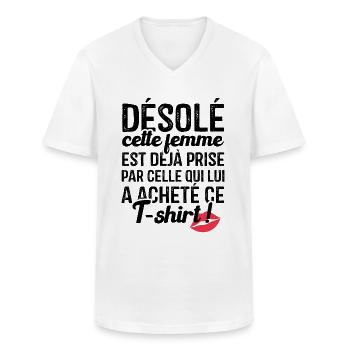Cette femme est déjà prise par cet homme - T-shirt col V Homme - blanc - Devant - AI Model Male 185 light (185cm)