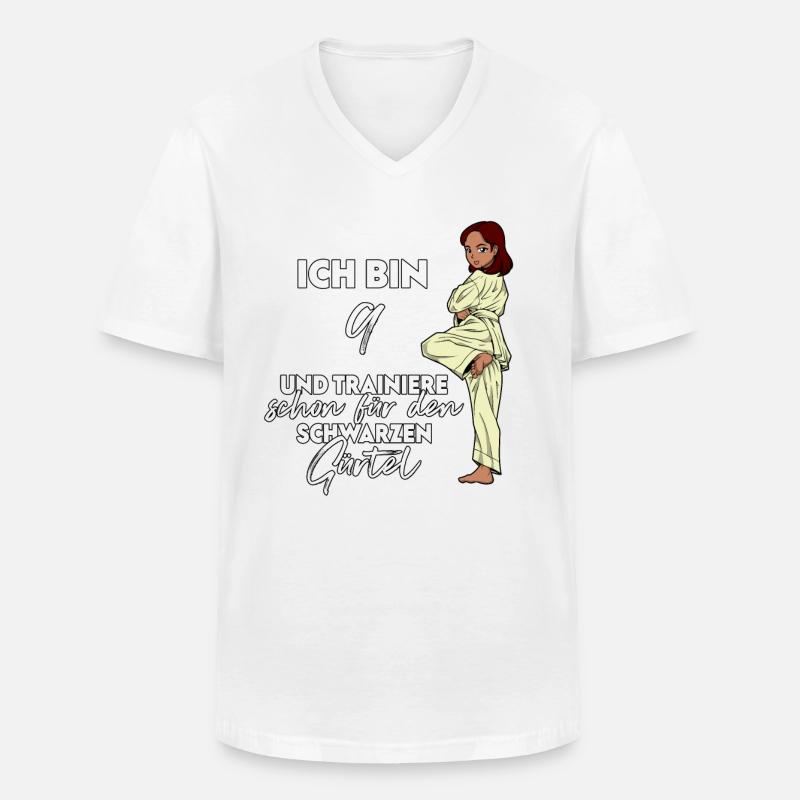 Ich bin 9 - Mädchen Karate - Männer-T-Shirt mit V-Ausschnitt - Weiß