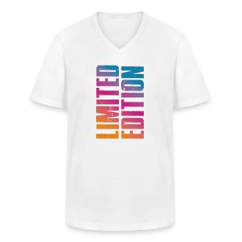 Limited Edition - Männer-T-Shirt mit V-Ausschnitt - Weiß - Vorne - AI Model Male 185 light (185cm)