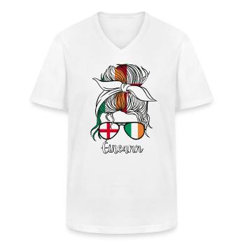 Éireann Moitié Anglaise Moitié Irlandaise Fille Irlande - T-shirt col V Homme - blanc - Devant - AI Model Male 185 light (185cm)