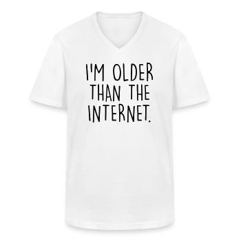 Älter als das Internet - Männer-T-Shirt mit V-Ausschnitt - Weiß - Vorne - AI Model Male 185 light (185cm)