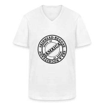 skinheadreggae_made_in_jamaica - Männer-T-Shirt mit V-Ausschnitt - Weiß - Vorne - AI Model Male 185 light (185cm)