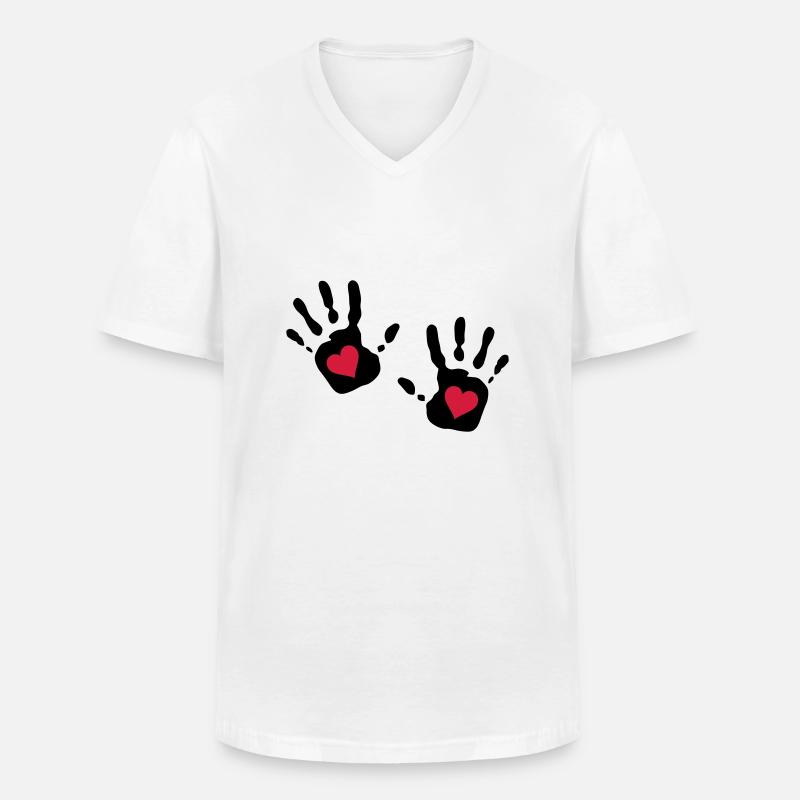 heartcutout2_2c - Männer-T-Shirt mit V-Ausschnitt - Weiß