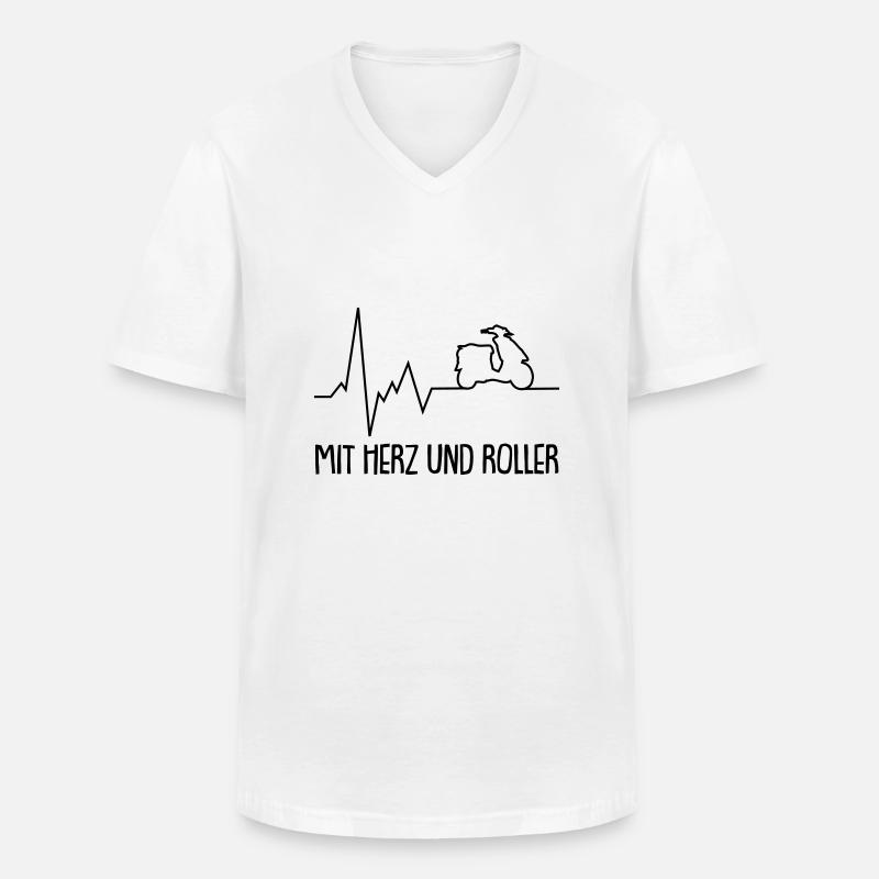 mit herz und roller - Männer-T-Shirt mit V-Ausschnitt - Weiß