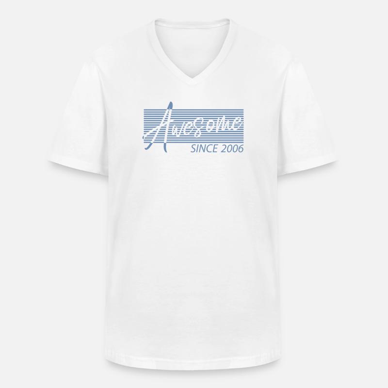 Awesome Since 2006 - Männer-T-Shirt mit V-Ausschnitt - Weiß