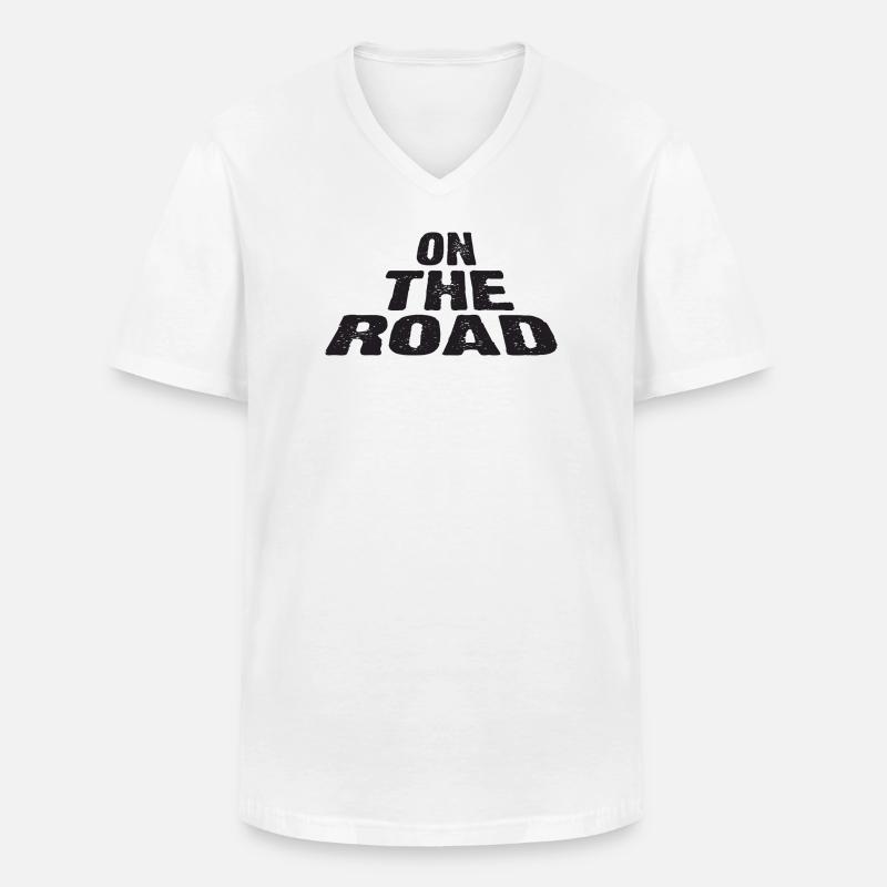 Unterwegs: Mutiges Typografie-Design - Männer-T-Shirt mit V-Ausschnitt - Weiß