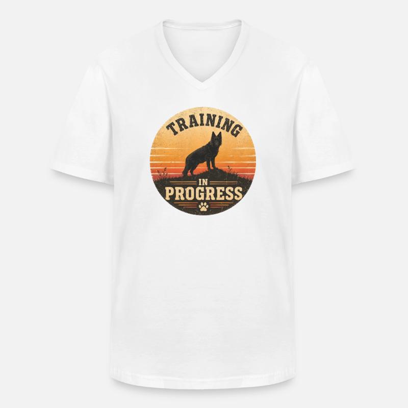 Training in Progress - Männer-T-Shirt mit V-Ausschnitt - Weiß