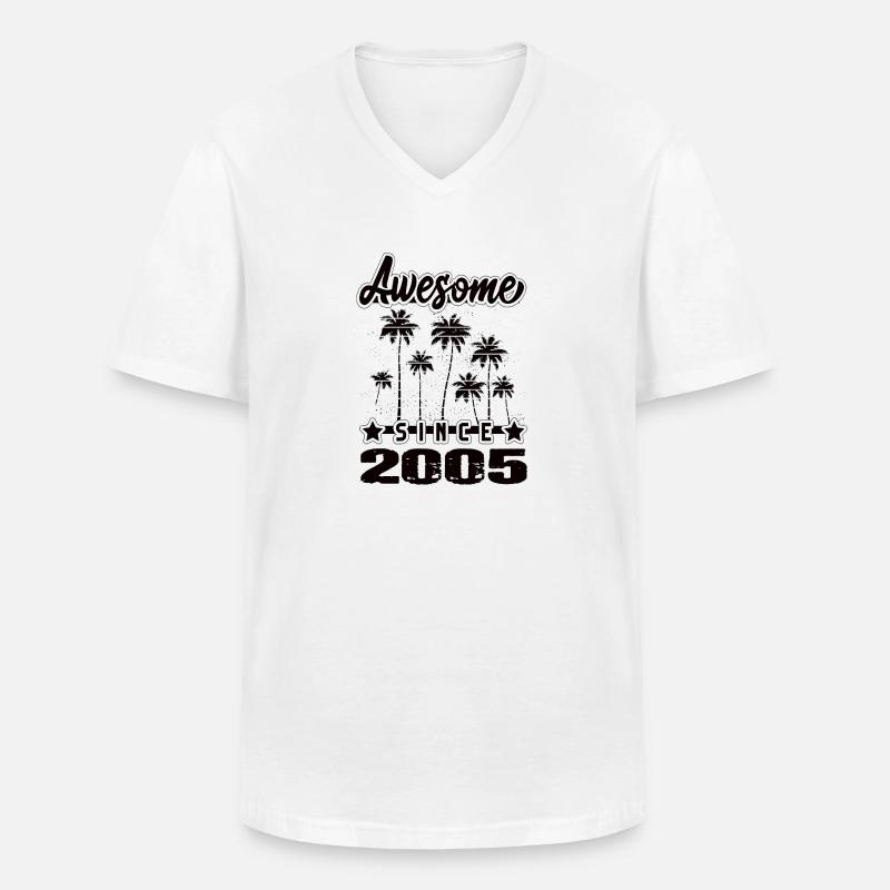 Awesome Since 2005 - Männer-T-Shirt mit V-Ausschnitt - Weiß