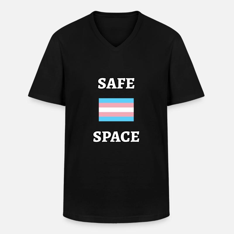 SAFE SPACE TRANS FLAGGE - Männer-T-Shirt mit V-Ausschnitt - Schwarz