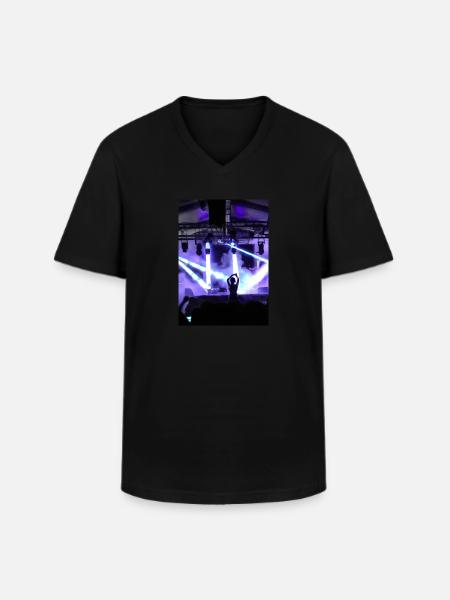DJ beim Festival - Männer-T-Shirt mit V-Ausschnitt - Schwarz