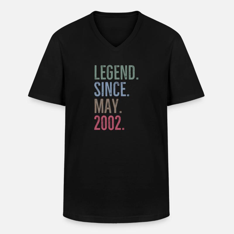 Legende seit Mai 2002 - Männer-T-Shirt mit V-Ausschnitt - Schwarz
