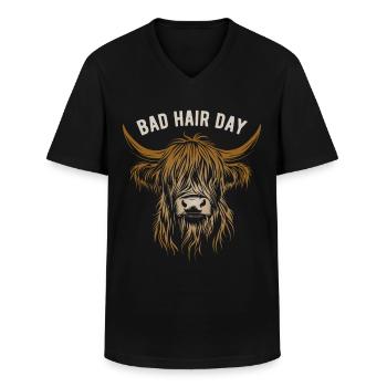 Hochland Rind Bad Hair Day - Lustiger Spruch - Männer-T-Shirt mit V-Ausschnitt - Schwarz - Vorne - AI Model Male 178 dark (178cm)