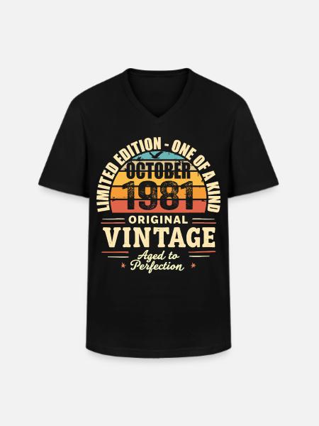Retro October 1981 - birthday october 1981 - Men's V-Neck T-Shirt - black