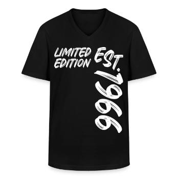 Limited Edition Est. 1966 - Männer-T-Shirt mit V-Ausschnitt - Schwarz - Vorne - AI Model Male 178 dark (178cm)