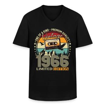 59. Geburtstag Kassette Dezember Jahrgang 1966 - Männer-T-Shirt mit V-Ausschnitt - Schwarz - Vorne - AI Model Male 178 dark (178cm)