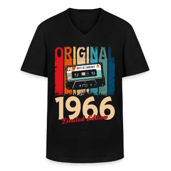 60. Geburtstag Kassette Januar Jahrgang 1966 - Männer-T-Shirt mit V-Ausschnitt - Schwarz - Vorne - AI Model Male 178 dark (178cm)