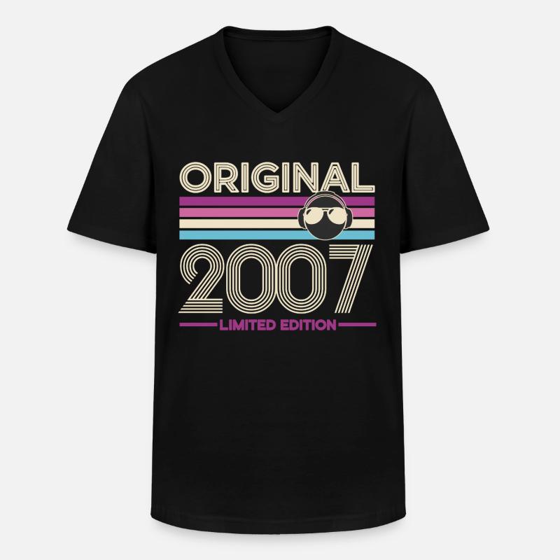 Original 2007 Limited Edition Retro - Männer-T-Shirt mit V-Ausschnitt - Schwarz