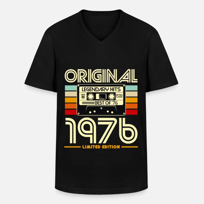 Originale Retro-Kassette von 1976 - Männer-T-Shirt mit V-Ausschnitt - Schwarz
