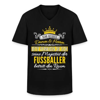 LUSTIGES FUSSBALLSPIELER / FUSSBALLER SPRUCH MOTIV - Männer-T-Shirt mit V-Ausschnitt - Schwarz - Vorne - AI Model Male 178 dark (178cm)