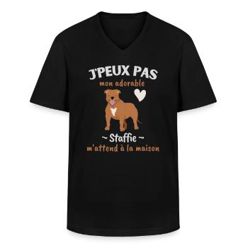 J'peux pas, mon Staffie m'attend à la maison! - T-shirt col V Homme - noir - Devant - AI Model Male 178 dark (178cm)