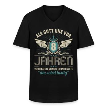 8 Jahre verheiratet wird lustig 8.Hochzeitstag - Männer-T-Shirt mit V-Ausschnitt - Schwarz - Vorne - AI Model Male 178 dark (178cm)