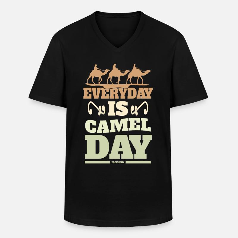 Everyday Is Camel Day - Männer-T-Shirt mit V-Ausschnitt - Schwarz