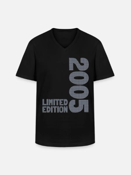 18 YEARS 18TH BIRTHDAY LIMITED EDITION 2005 - Men's V-Neck T-Shirt - black