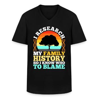 Je fais des recherches sur l’histoire de ma famille - T-shirt col V Homme - noir - Devant - AI Model Male 178 dark (178cm)