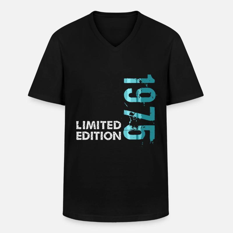 1975 Limited Edition - Männer-T-Shirt mit V-Ausschnitt - Schwarz