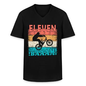 11e anniversaire motard BMX - T-shirt col V Homme - noir - Devant - AI Model Male 178 dark (178cm)