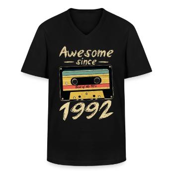 1992 Geburtstag 1992 Geboren Geburtstagsgeschenk - Männer-T-Shirt mit V-Ausschnitt - Schwarz - Vorne - AI Model Male 178 dark (178cm)