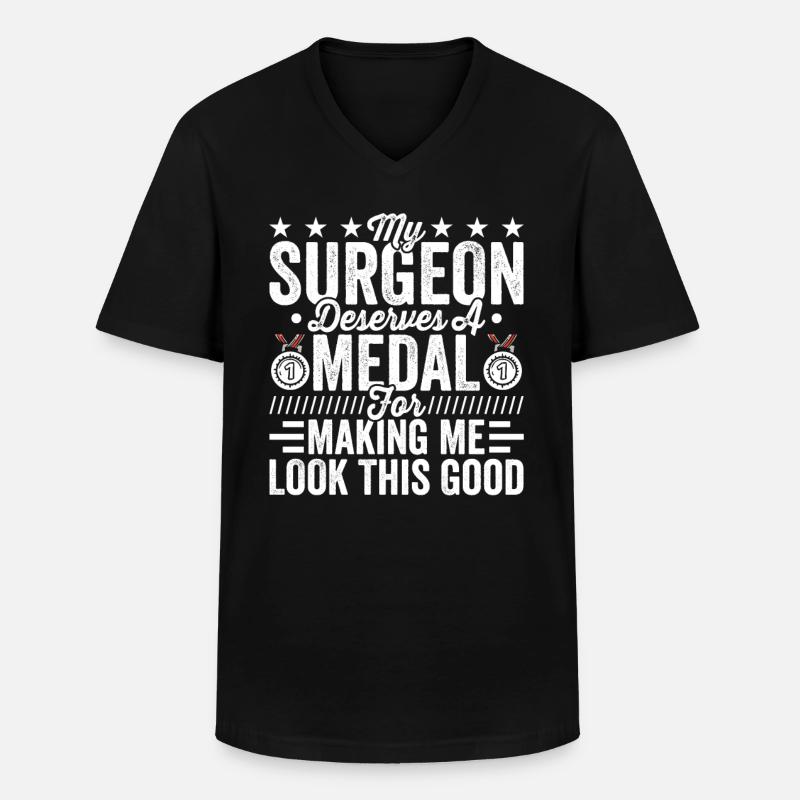 Plastischer Chirurg Verdient Medaille - Männer-T-Shirt mit V-Ausschnitt - Schwarz