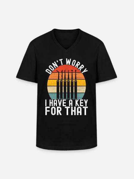 Schlüsseldienst Locksmith Dietrich - Men's V-Neck T-Shirt - black
