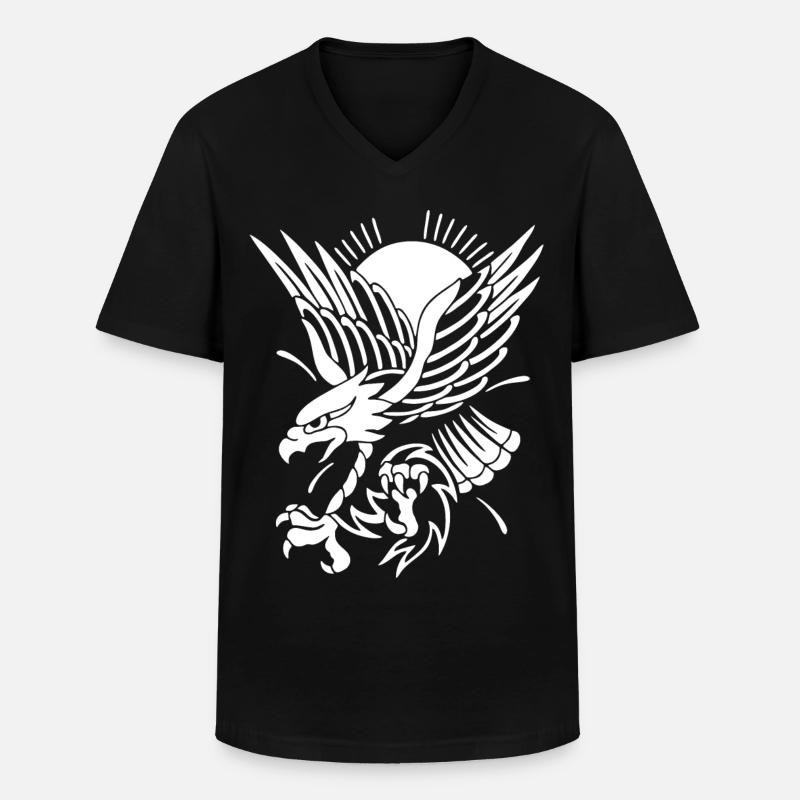 Eagle approaching - Men's V-Neck T-Shirt - black