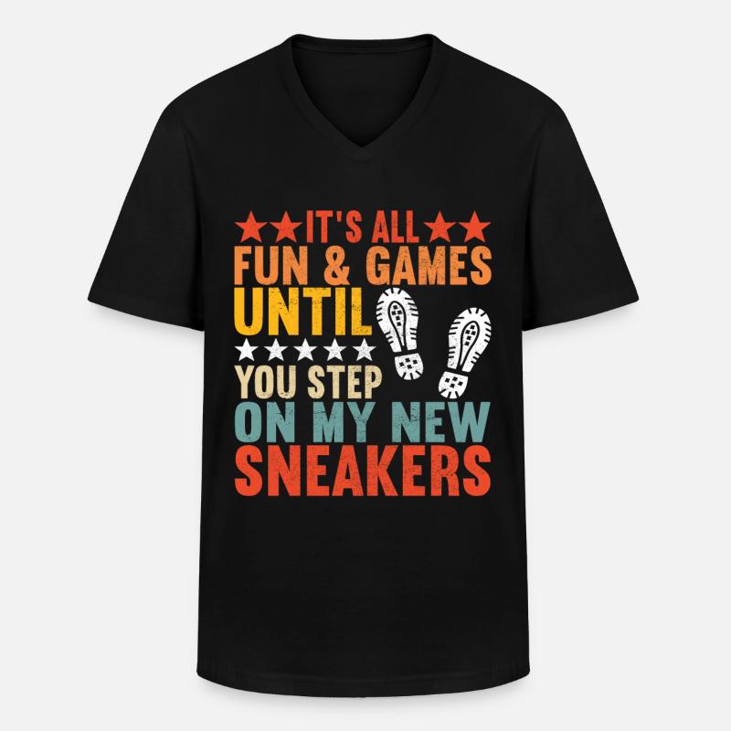 Sneakerhead Sneaker Collector - Männer-T-Shirt mit V-Ausschnitt - Schwarz
