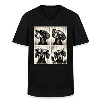 Retro-Fotostreifen mit Dackel und Sonnenbrille - Männer-T-Shirt mit V-Ausschnitt - Schwarz - Vorne - AI Model Male 178 dark (178cm)
