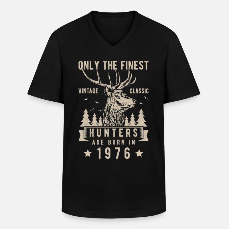 Jäger Geschenk 1976 - Männer-T-Shirt mit V-Ausschnitt - Schwarz